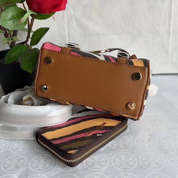 🌺Michael Kors Set🌺 - Picture 8 of 15